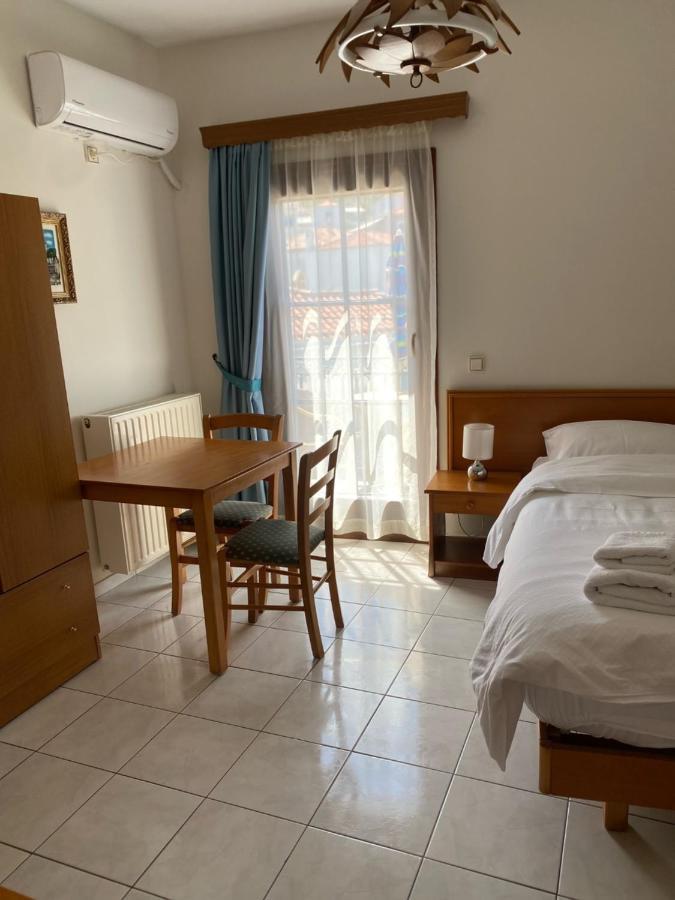 Victoria Studios Spetses Town Exterior photo