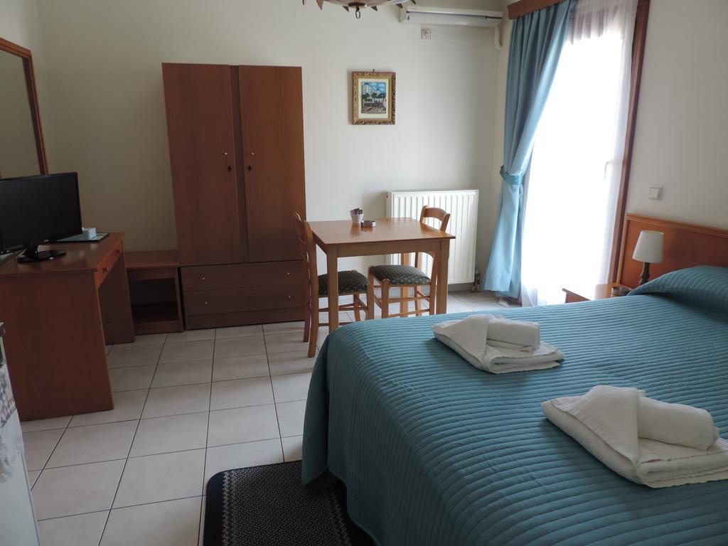 Victoria Studios Spetses Town Exterior photo